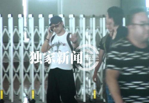 汪峰夜晚爆料视频播放,揭秘娱乐圈不为人知的一面  第3张