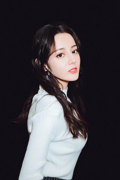 圈内爆料王晶迪丽热巴,揭秘娱乐圈的神秘恋情